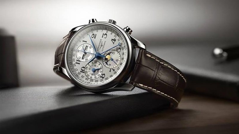 Cầm đồng hồ Longines