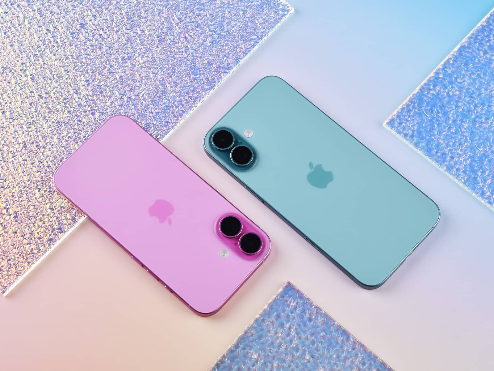 Cầm iPhone 16 Plus - Pro - Promax