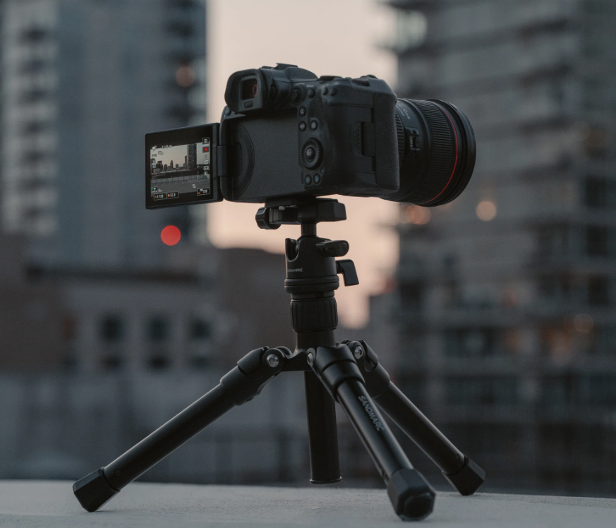 Cầm tripod
